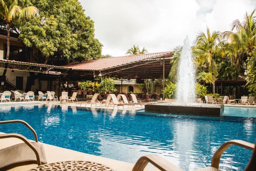 Coco Palms Hotel 3*