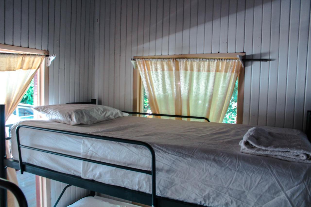 M&m Garden House Hostel *