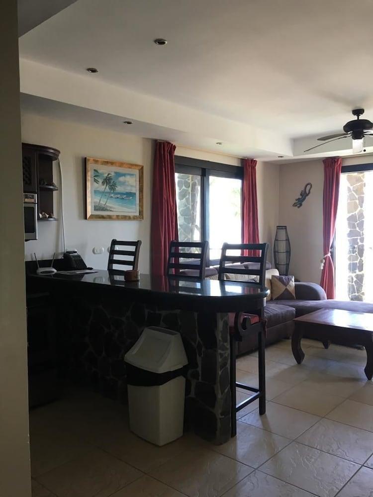 Bahia Encantada Beach Front Proyect, Jaco Paradise 4* Jaco